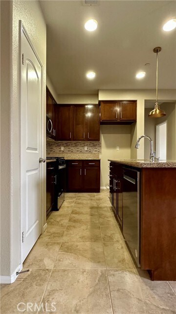 Building Photo - 1512 San Borja St