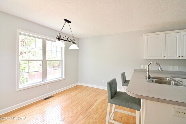 Building Photo - 55 Diamondhead Dr S