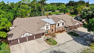 Building Photo - 9017 Scarsdale Ct