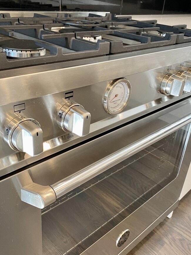 Building Photo - 4638 Kentucky Ave