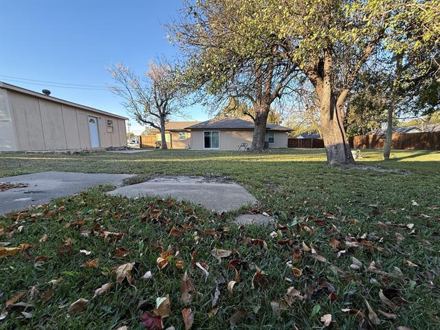 Building Photo - 2701 Aileen Blvd