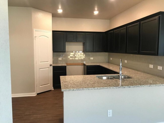 Building Photo - 1579 Case Rd