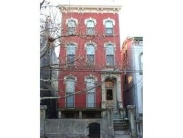 Foto del edificio - 421 Clark St