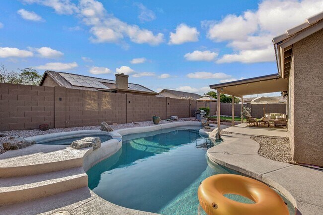 Building Photo - Enjoy this Stunning Chandler Home!  Free r...