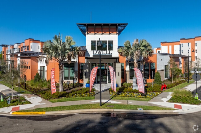 500 Sugar Mill Rd Oviedo, FL 32765 - Dwell Oviedo