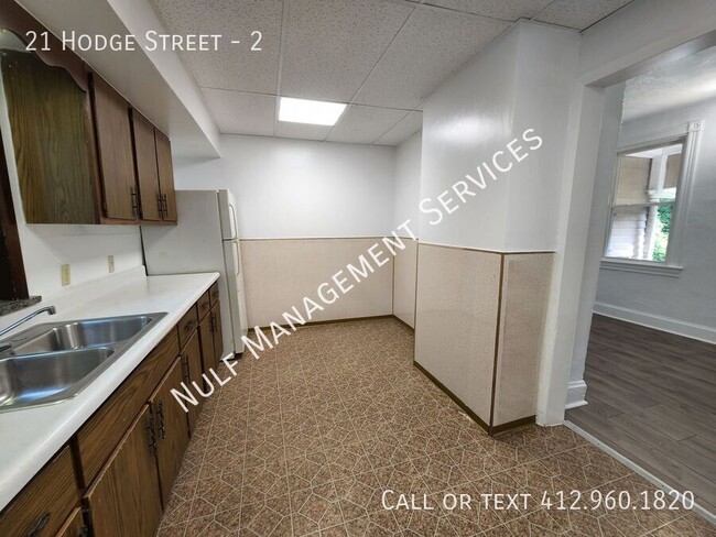 Building Photo - 21 Hodge St