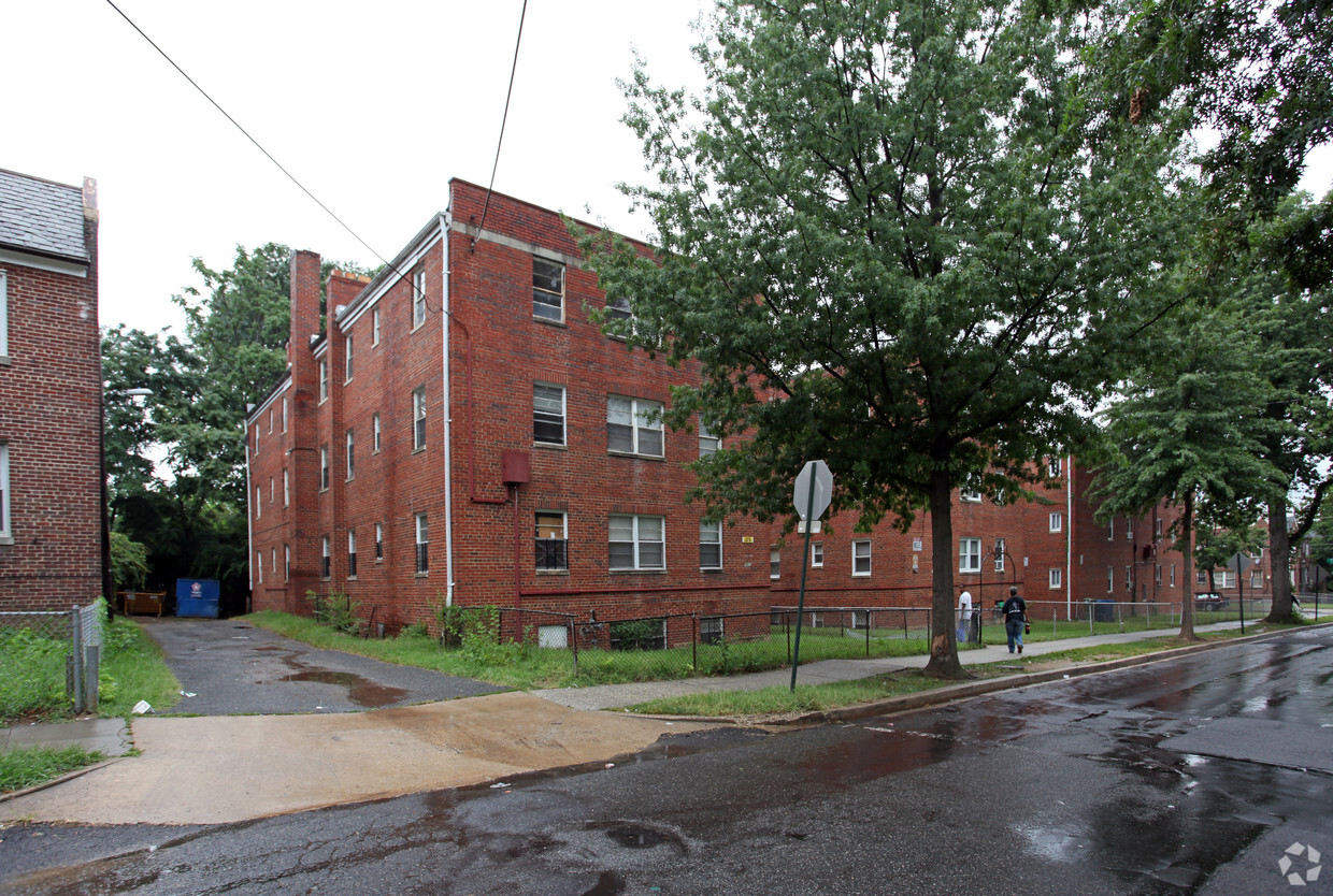 1907 18th St SE, Washington, DC 20020 - Apartments in Washington, DC ...