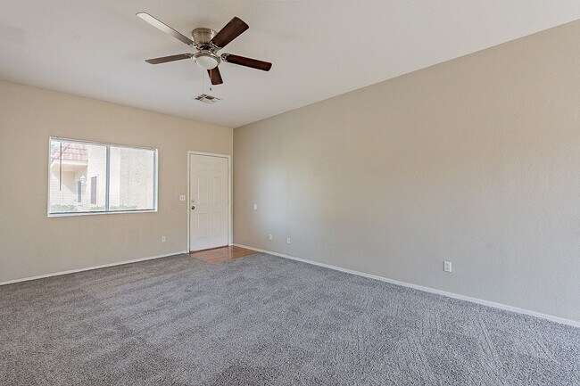Building Photo - 2 bedroom apartment for rent