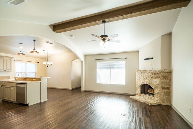 Building Photo - Pristine Home in South Lubbock!