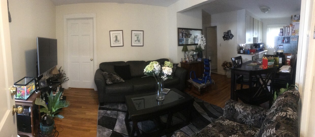 Primary Photo - 34 Parker St