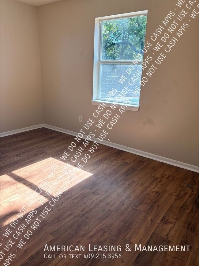 Building Photo - 201 S 2nd St