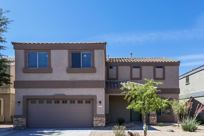 Foto principal - 1711 E Megan Dr