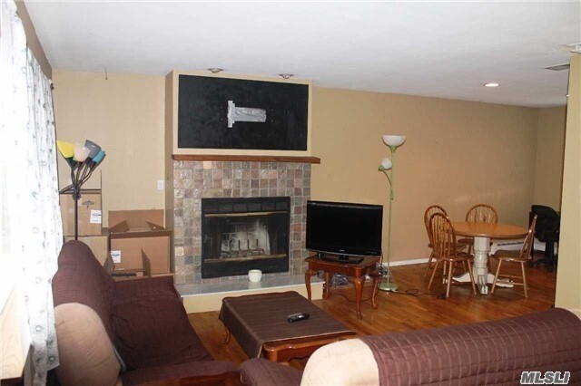 Building Photo - 936 Glen Cove Ave
