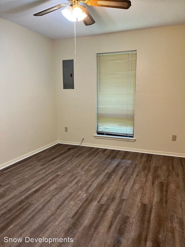 Building Photo - 2 br, 1 bath House - 407 Wade St
