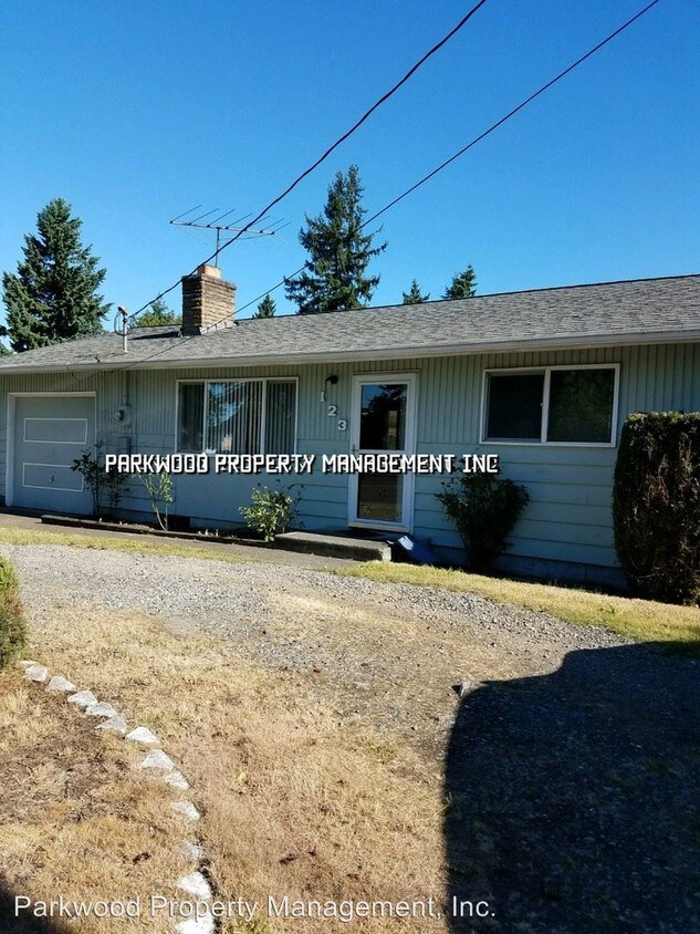 Primary Photo - 3 br, 1 bath House - 123 176th St E