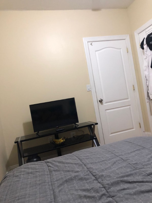 Foto del edificio - 2329 N Park Ave