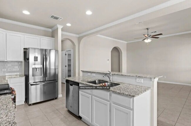 Foto del edificio - 6142 Fairburn