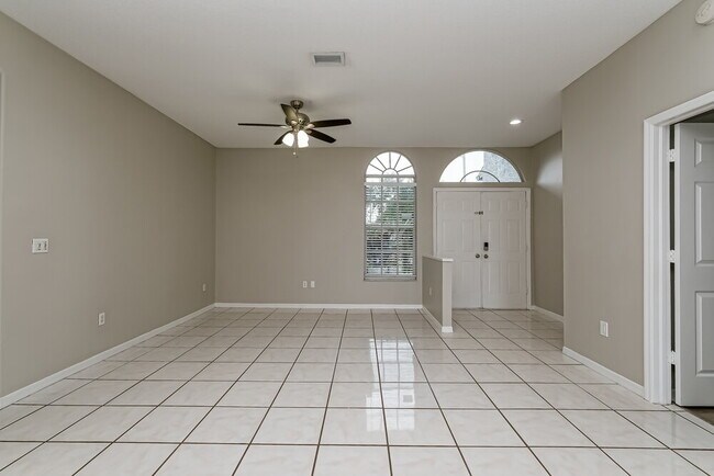 Building Photo - 1223 Alpine Lake Dr