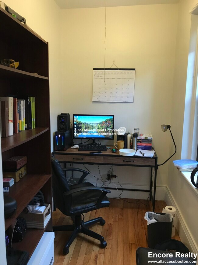 Foto del edificio - 349 Pleasant St