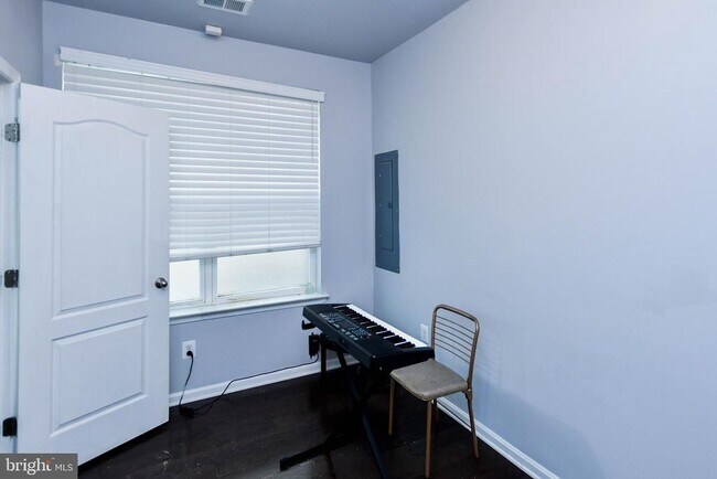 Foto del edificio - 608 Parkside Pl NE