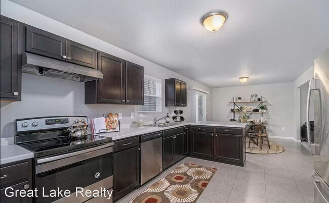 Foto del edificio - 4 br, 2.5 bath House - 651 East North Street