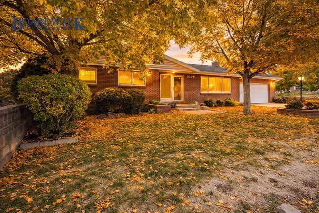 Foto del edificio - East Millcreek Gem on Rare Corner Lot