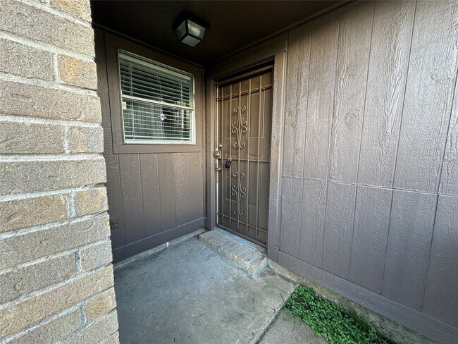 Foto del edificio - 5434 Parkridge Dr