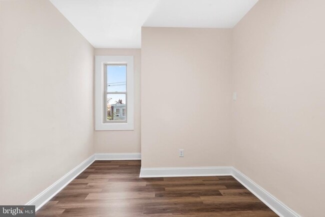 Building Photo - 2113 S Simpson St