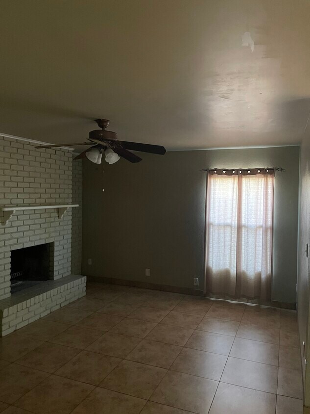 Foto principal - 3737 W Hearn Rd