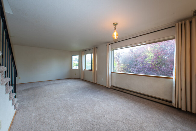 Building Photo - 3314 Wetmore Ave