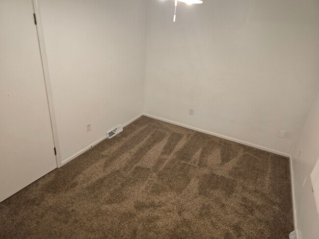 Foto del edificio - 2762 Nolan Ave NW