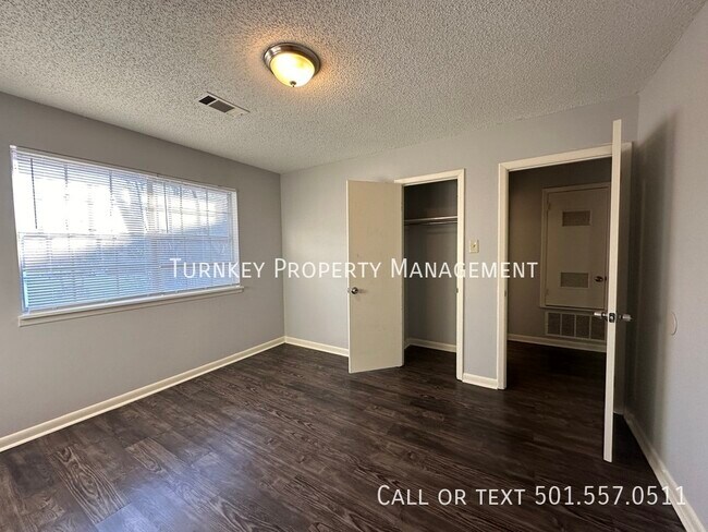 Foto del edificio - 2 bedroom 1 bath attached Unit in Sherwood