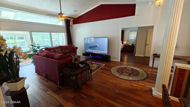 Foto del edificio - 417 Long Cove Rd