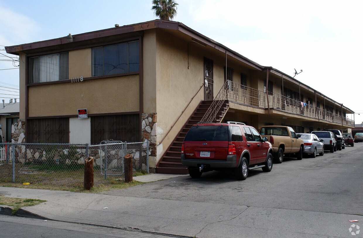 Primary Photo - 11118 S Osage Ave