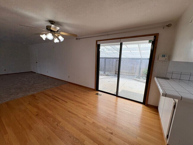 Foto del edificio - 3 Bed 3 Bath House