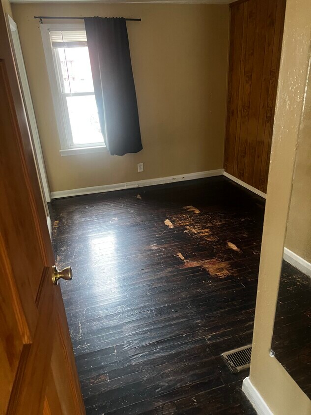 Foto principal - 318 16th St NE
