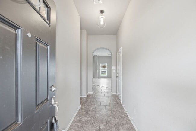 Foto del edificio - Well Maintained 3-bedroom, 2-bath Home in Desirable Bixby Schools North of River