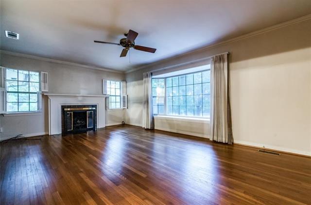 Foto del edificio - 827 N Hampton Rd