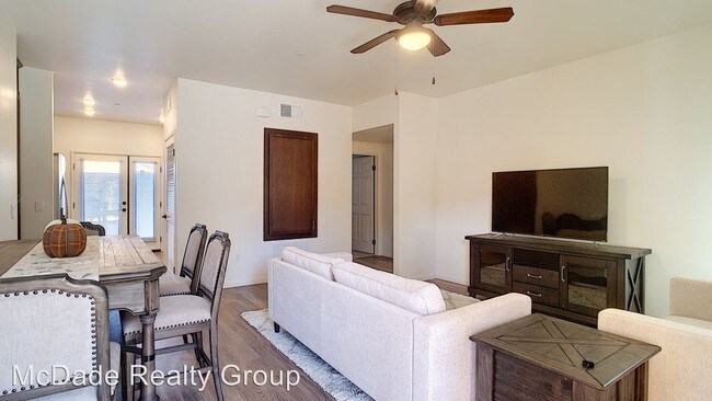 Building Photo - 14263 Rios Canyon Rd
