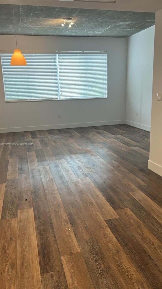 Foto del edificio - 141 NW 16th Ave