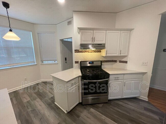 Foto del edificio - 61 Fulton St SE