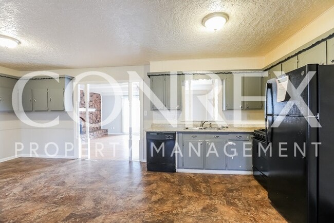 Foto del edificio - 3 bdrm, 3 bath Ranch!