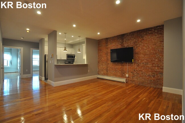 Building Photo - 24 Fenway