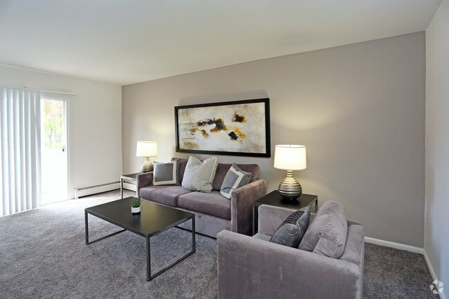 Interior Photo - Executive House Apartments