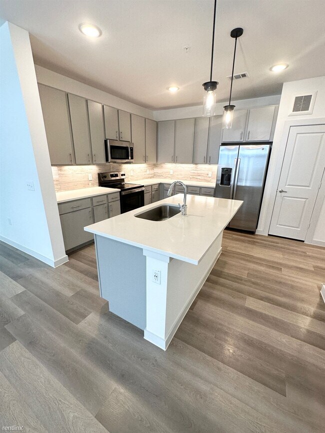 Foto del edificio - 1 br, 1 bath Condo - 90 Chris Kelley Blvd ...