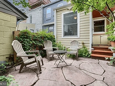 Foto del edificio - 2737 Eastern Ave