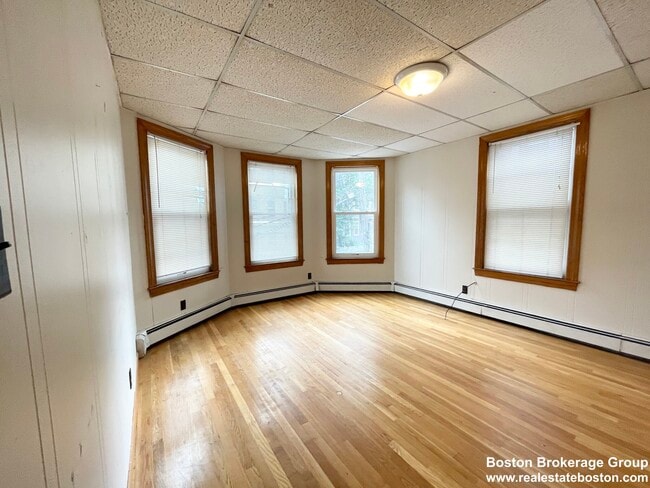 Building Photo - 5 Oswald St