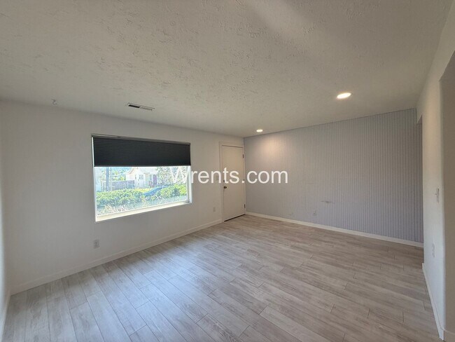 Foto del edificio - Unique 1 Bed / 1 Bath Duplex in Convenient Spokane Location!