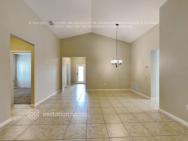 Foto del edificio - 1576 Litchfield Dr