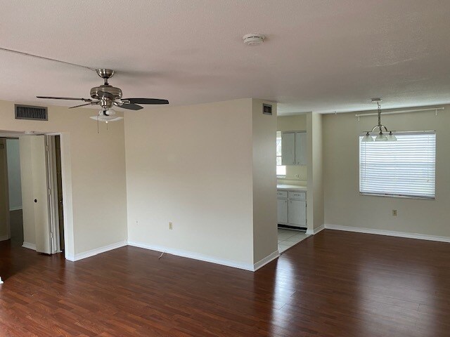 Foto del edificio - 6965 Avenue des Palais